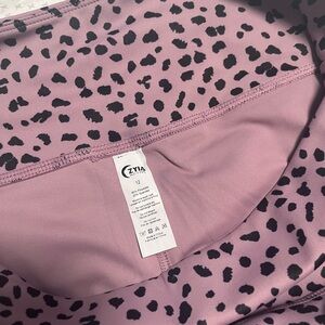 ZYIA leggings light n tight